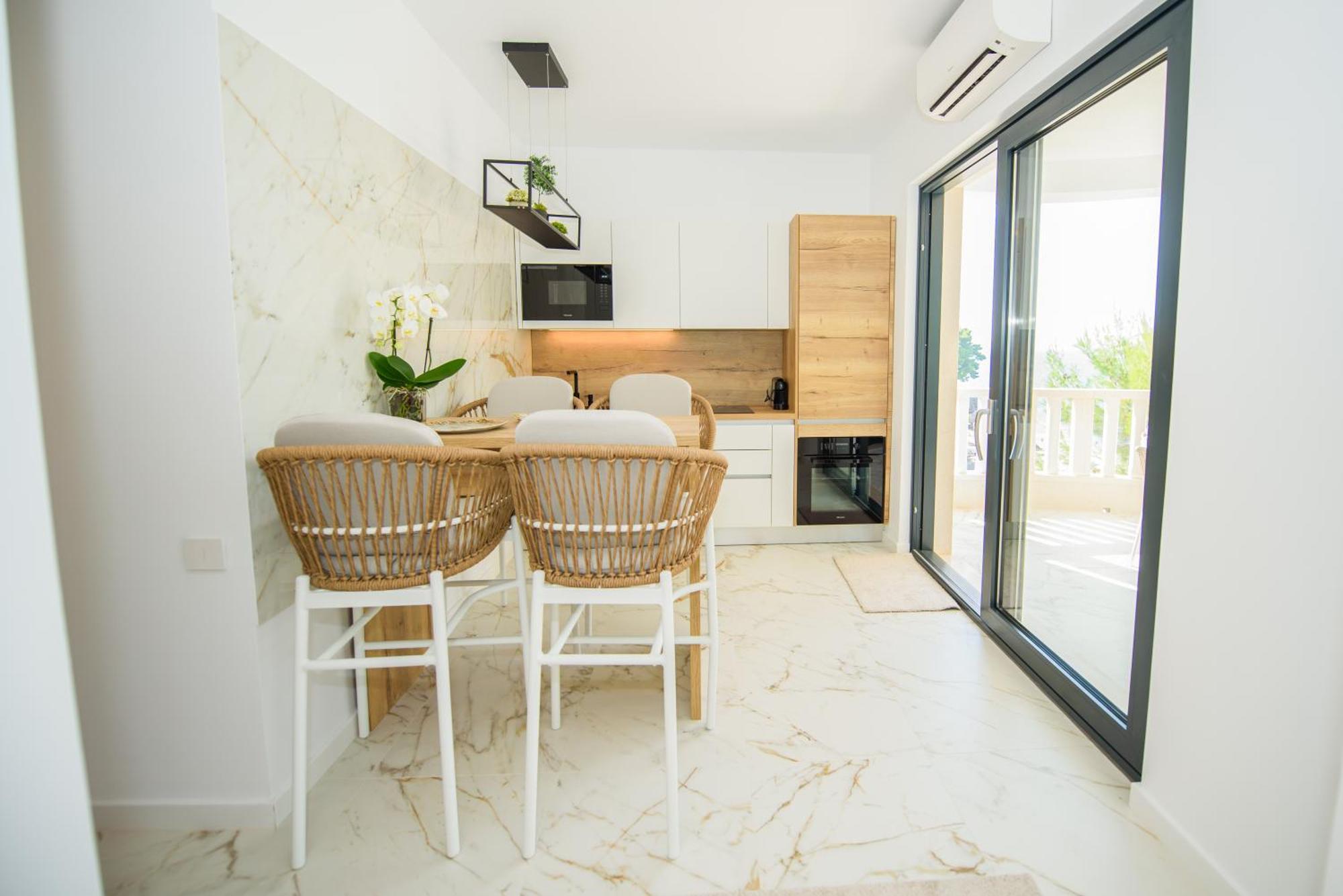 More Medici Apartments Omis Exterior photo