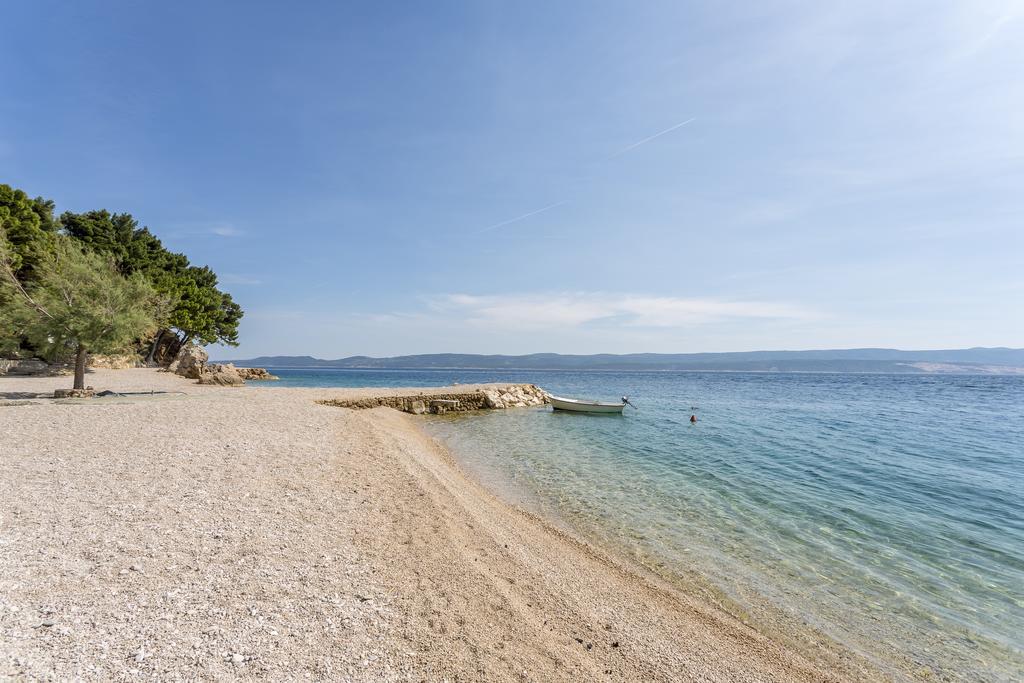 More Medici Apartments Omis Exterior photo